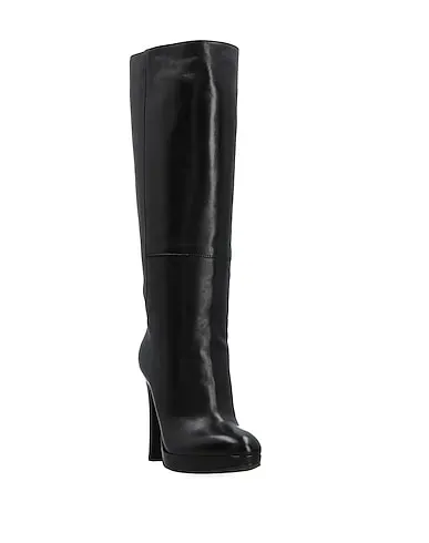 https://images.styletyx.com/images/black-boots-maria-cristina-974081582_2.webp