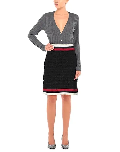https://images.styletyx.com/images/black-boucle-mini-skirt-gucci-1468044206_2.webp