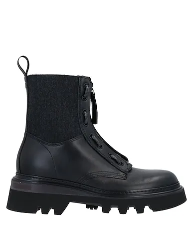 https://images.styletyx.com/images/black-canvas-ankle-boot-logger-women-calf-woolrich-452937_1.webp