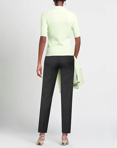 https://images.styletyx.com/images/black-cool-wool-casual-pants-tom-ford-1007525895_3.webp