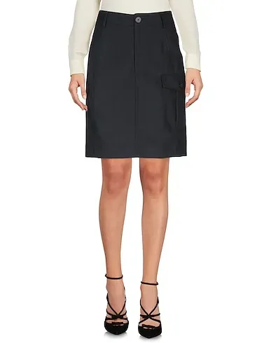https://images.styletyx.com/images/black-cool-wool-midi-skirt-alexander-mcqueen-1005037143_2.webp