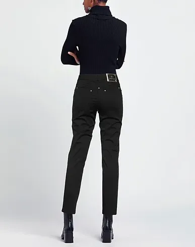https://images.styletyx.com/images/black-cotton-twill-casual-pants-22-maggio-by-maria-grazia-severi-12952520_3.webp