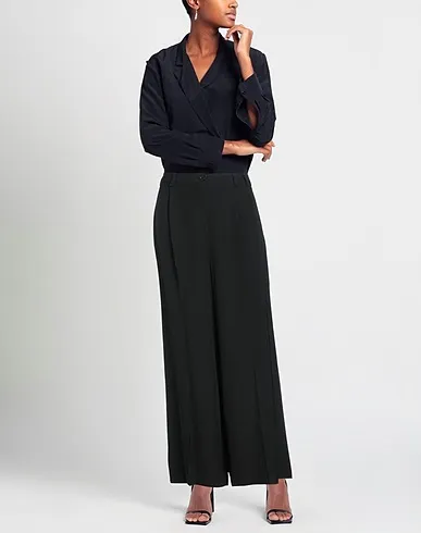 https://images.styletyx.com/images/black-cotton-twill-casual-pants-options-1908307792_2.webp