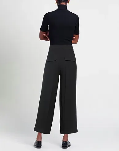 https://images.styletyx.com/images/black-crepe-casual-pants-hebe-studio-13359743_3.webp