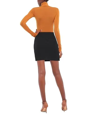 https://images.styletyx.com/images/black-crepe-mini-skirt-frankie-morello-1699118_3.webp