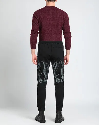 https://images.styletyx.com/images/black-gabardine-casual-pants-octopus-1130883584_3.webp