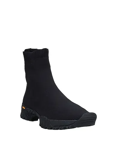 https://images.styletyx.com/images/black-jersey-boots-1017-alyx-9sm-2613226_2.webp