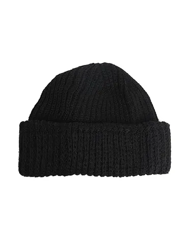 https://images.styletyx.com/images/black-knitted-hat-gcds-2245471_2.webp