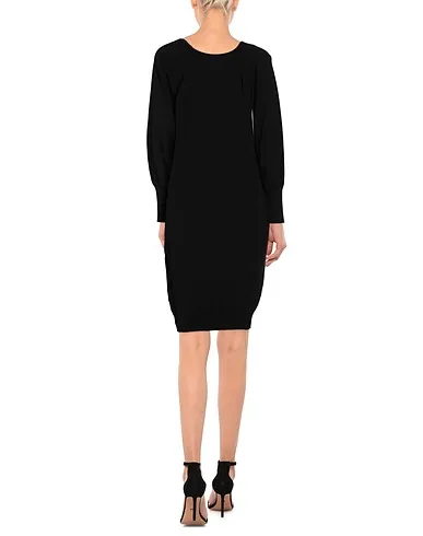 https://images.styletyx.com/images/black-knitted-midi-dress-circus-hotel-2407855_3.webp
