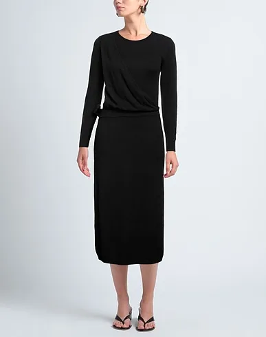 https://images.styletyx.com/images/black-knitted-midi-dress-meme-road-1006957792_2.webp