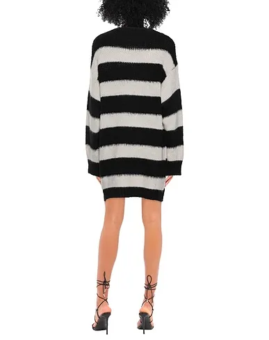 https://images.styletyx.com/images/black-knitted-short-dress-shop-art-2169662_3.webp