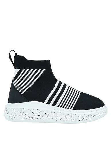 https://images.styletyx.com/images/black-knitted-sneakers-adno-r-1337483_1.webp