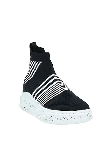 https://images.styletyx.com/images/black-knitted-sneakers-adno-r-1337483_2.webp