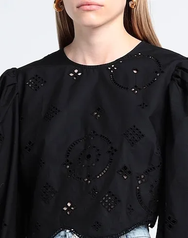 https://images.styletyx.com/images/black-lace-blouse-ganni-1223347155_4.webp