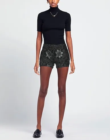 https://images.styletyx.com/images/black-lace-shorts-bermuda-es-givien-13192597_2.webp