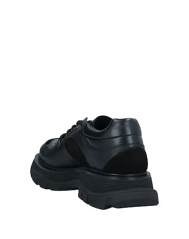 https://images.styletyx.com/images/black-laced-shoes-alexander-mcqueen-1680142_3.webp