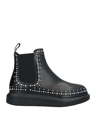 https://images.styletyx.com/images/black-leather-ankle-boot-alexander-mcqueen-13445800_1.webp