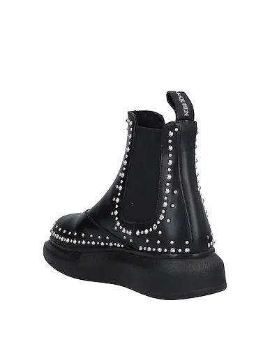 https://images.styletyx.com/images/black-leather-ankle-boot-alexander-mcqueen-13445800_3.webp