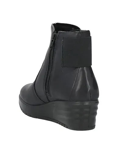 https://images.styletyx.com/images/black-leather-ankle-boot-enval-soft-873416902_3.webp