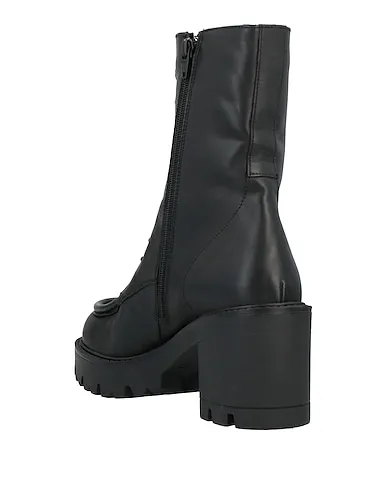 https://images.styletyx.com/images/black-leather-ankle-boot-formentini-1458156_3.webp
