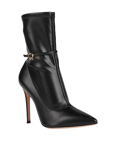 https://images.styletyx.com/images/black-leather-ankle-boot-gianvito-rossi-13304117_2.webp