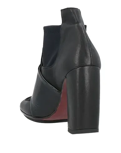https://images.styletyx.com/images/black-leather-ankle-boot-ixos-871942615_3.webp