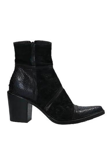 https://images.styletyx.com/images/black-leather-ankle-boot-jo-ghost-13156746_1.webp