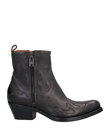 https://images.styletyx.com/images/black-leather-ankle-boot-jo-ghost-13188772_1.webp