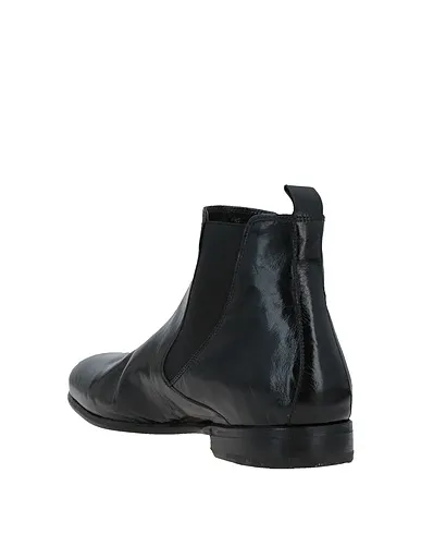 https://images.styletyx.com/images/black-leather-ankle-boot-jo-ghost-1722474_3.webp