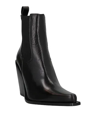 https://images.styletyx.com/images/black-leather-ankle-boot-jonak-12910303_2.webp