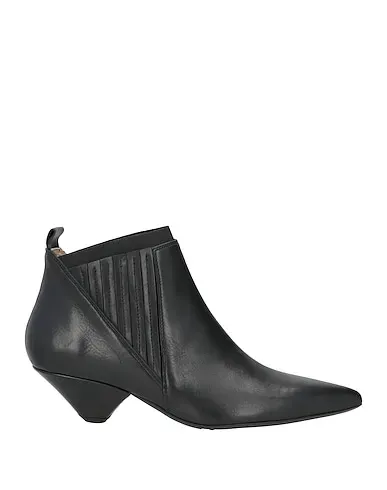 https://images.styletyx.com/images/black-leather-ankle-boot-lami-firenze-1224529500_1.webp