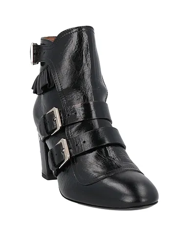 https://images.styletyx.com/images/black-leather-ankle-boot-laurence-dacade-1003645020_2.webp
