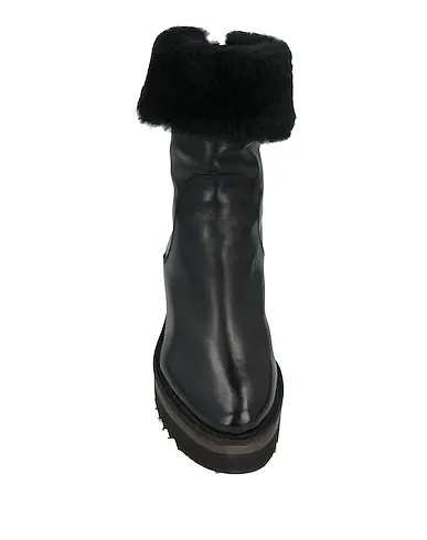 https://images.styletyx.com/images/black-leather-ankle-boot-luca-grossi-13189151_4.webp
