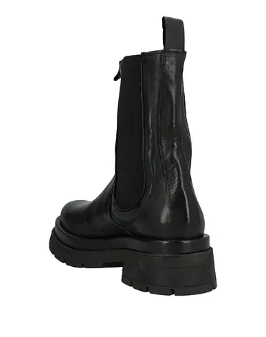 https://images.styletyx.com/images/black-leather-ankle-boot-pawelk-s-13400650_3.webp