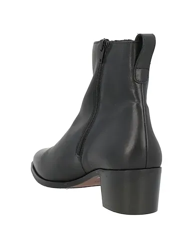 https://images.styletyx.com/images/black-leather-ankle-boot-pertini-1224267829_3.webp