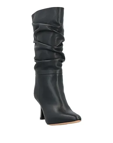 https://images.styletyx.com/images/black-leather-ankle-boot-tiffi-2896373_2.webp
