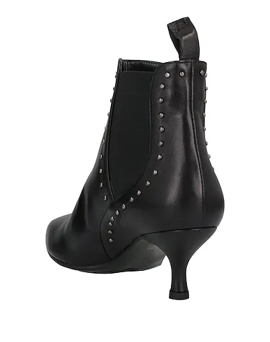 https://images.styletyx.com/images/black-leather-ankle-boot-tiqu-13411702_3.webp