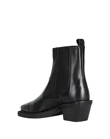 https://images.styletyx.com/images/black-leather-ankle-boot-topshop-13255288_3.webp