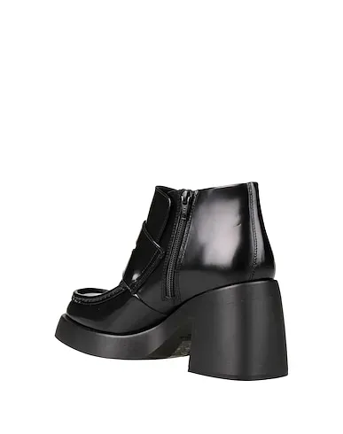 https://images.styletyx.com/images/black-leather-ankle-boot-vagabond-shoemakers-12950260_3.webp