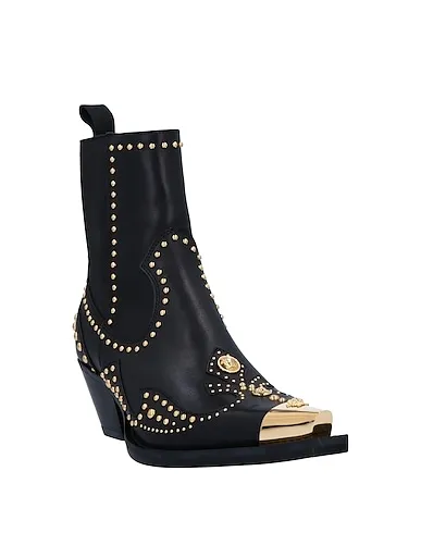 https://images.styletyx.com/images/black-leather-ankle-boot-versace-1530174_2.webp
