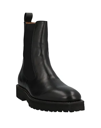 https://images.styletyx.com/images/black-leather-boots-alessandro-di-lorenzo-13404009_2.webp