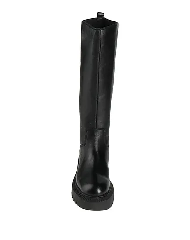 https://images.styletyx.com/images/black-leather-boots-bothega-41-930361225_4.webp