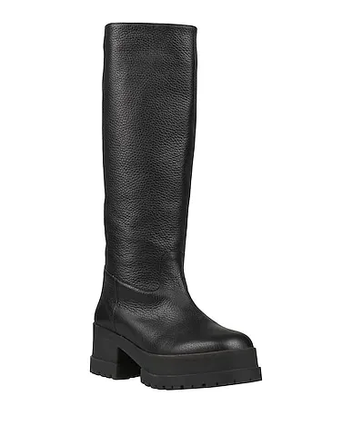 https://images.styletyx.com/images/black-leather-boots-clergerie-13395426_2.webp