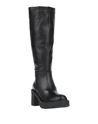 https://images.styletyx.com/images/black-leather-boots-formentini-1299360_2.webp