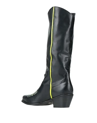 https://images.styletyx.com/images/black-leather-boots-geneve-1907263633_3.webp