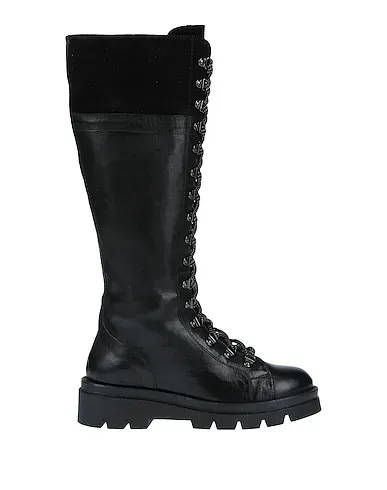 https://images.styletyx.com/images/black-leather-boots-manas-1389937_1.webp