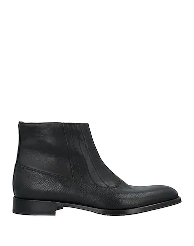 https://images.styletyx.com/images/black-leather-boots-moreschi-12913760_1.webp