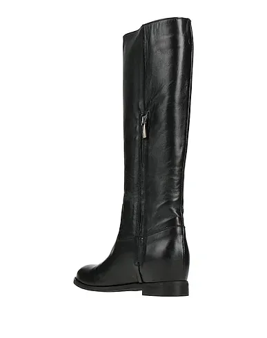 https://images.styletyx.com/images/black-leather-boots-pierfrancesco-vincenti-1004558578_3.webp