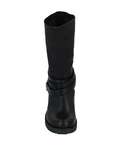 https://images.styletyx.com/images/black-leather-boots-pierfrancesco-vincenti-2905115_4.webp