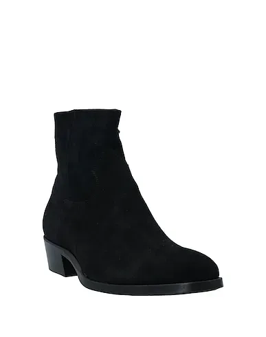 https://images.styletyx.com/images/black-leather-boots-sangue-13033897_2.webp